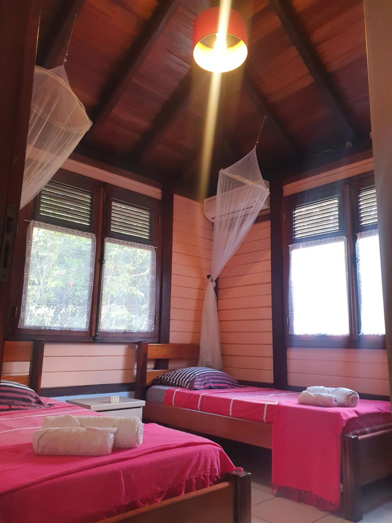 Cottage La Pointe Marine דסהייס מראה חיצוני תמונה